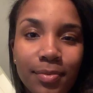 Meet your Posher, Johnae